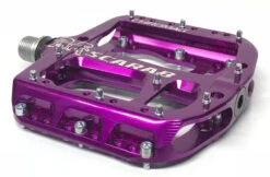 CHROMAG SCARAB PEDALS 18 CHROMAG SCARAB PEDALS -Cycle Gear Hub 22237 source 1527878308