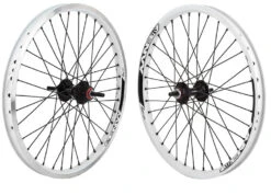 Sun Ringle SUN ENVY WHEELSET 8 Sun Ringle SUN ENVY WHEELSET -Cycle Gear Hub Sun.envy .wheelset.chrome 41066.1461962071.1280.1280