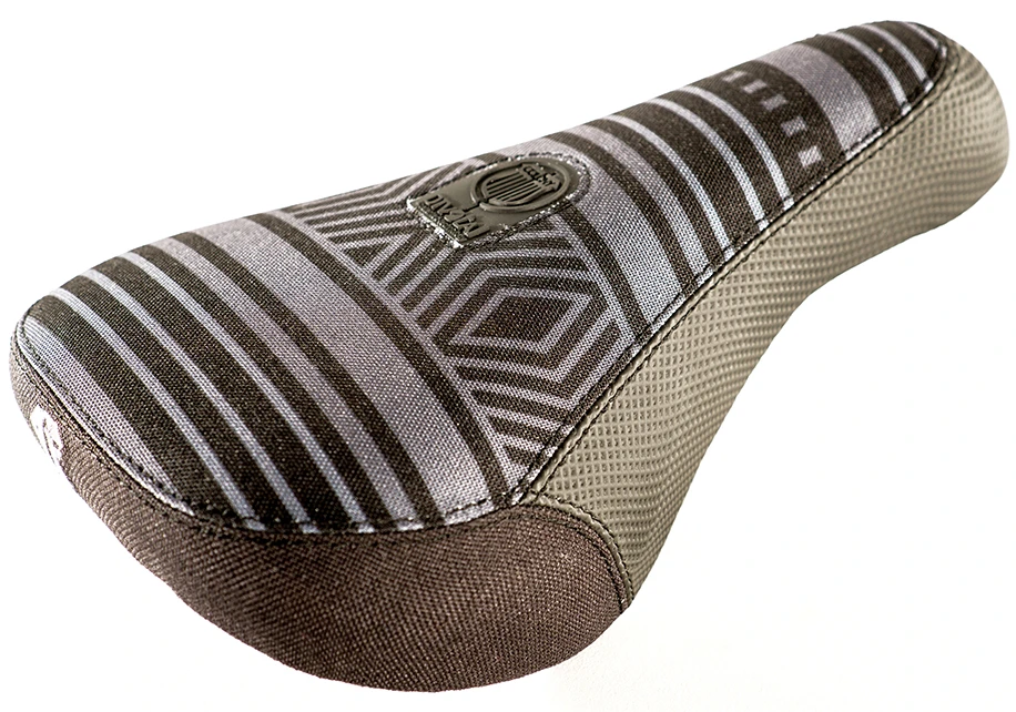 Colony Paterico Pivotal Seat 4 Colony Paterico Pivotal Seat - Image 2