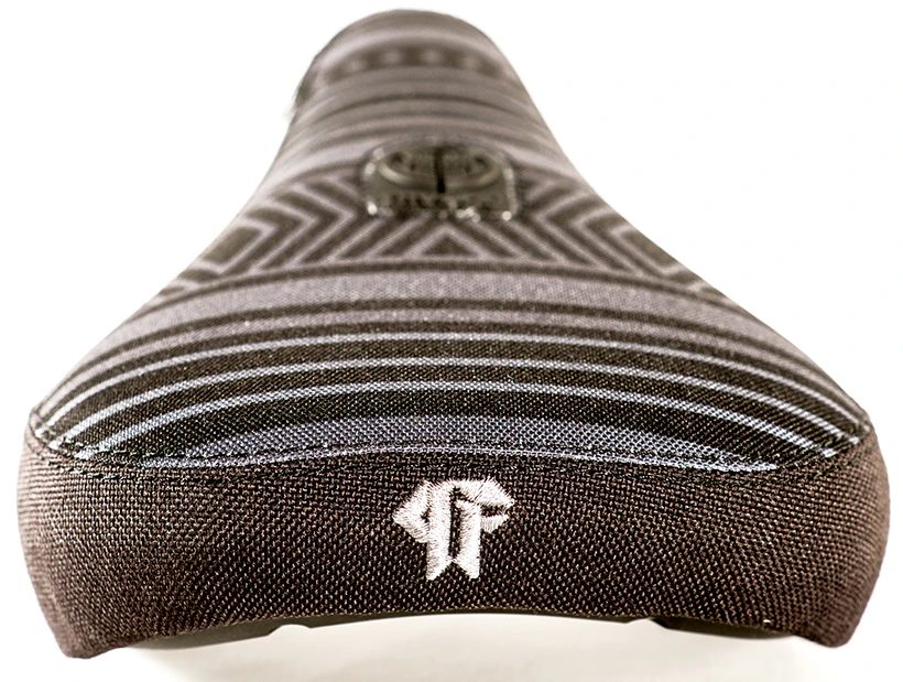 Colony Paterico Pivotal Seat 5 Colony Paterico Pivotal Seat - Image 3